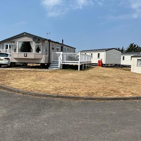 Beautiful Caravan In Trecco Bay! 74 Sycomore Bridgend  Exteriér fotografie