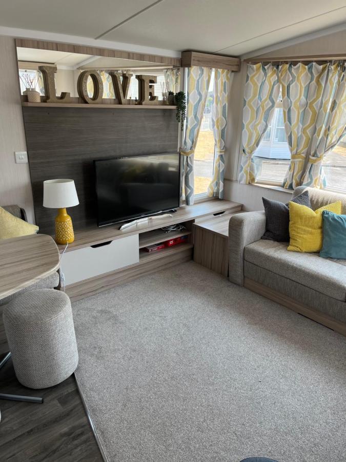 Beautiful Caravan In Trecco Bay! 74 Sycomore Bridgend  Exteriér fotografie