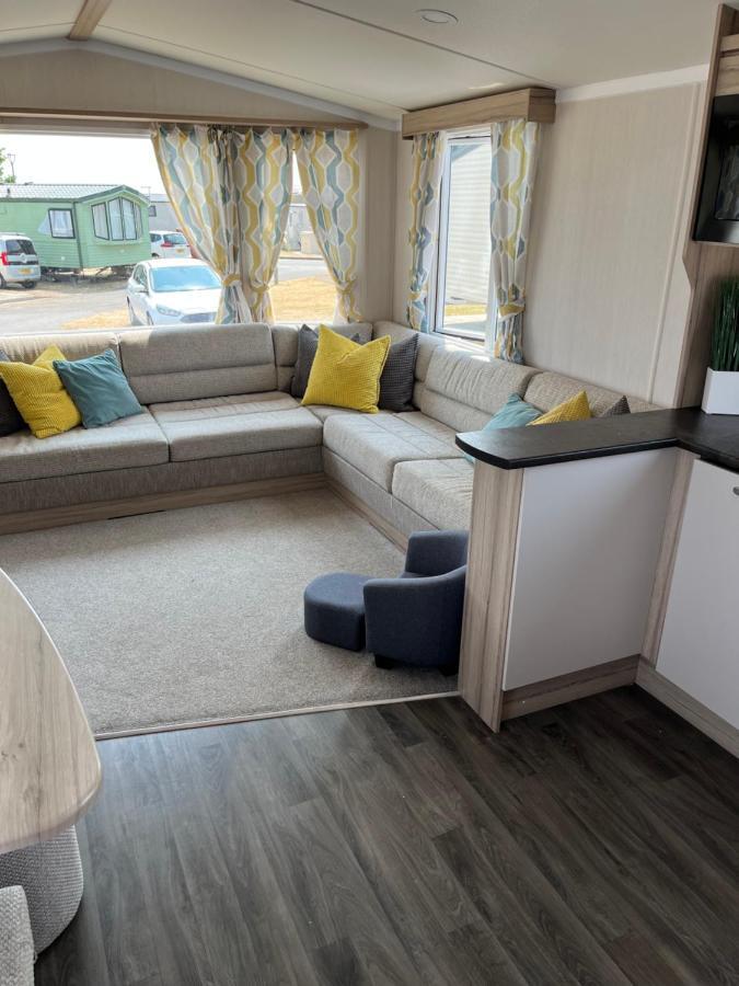 Beautiful Caravan In Trecco Bay! 74 Sycomore Bridgend  Exteriér fotografie