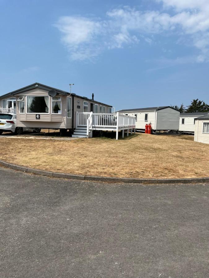 Beautiful Caravan In Trecco Bay! 74 Sycomore Bridgend  Exteriér fotografie